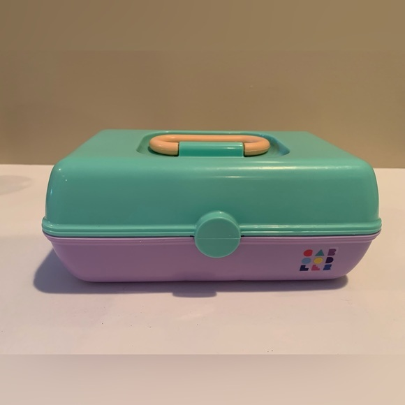 RETRO Caboodles PRETTY IN PETITE Seafoam Lavender MINI Makeup Travel Case Mirror - Picture 1 of 7